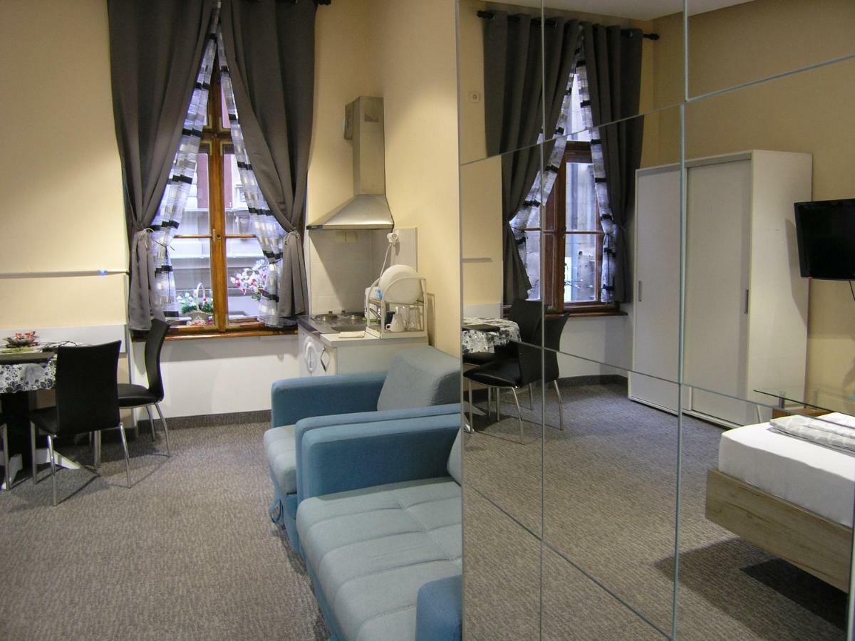 Apartment Danijela-City Centar Βελιγράδι Εξωτερικό φωτογραφία